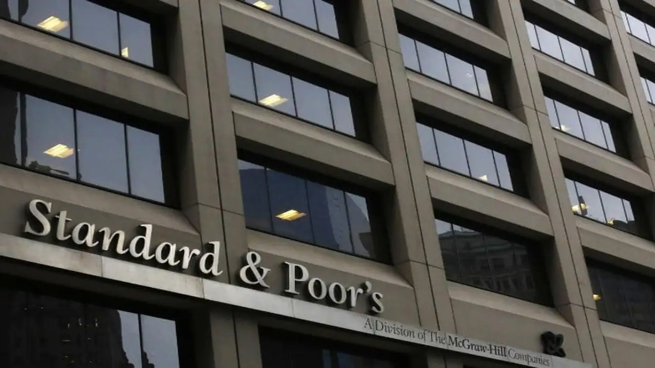 ستاندرد آند بورز تتوقع ارتفاع عجز الحساب الجاري في مصر إلى 4.8%